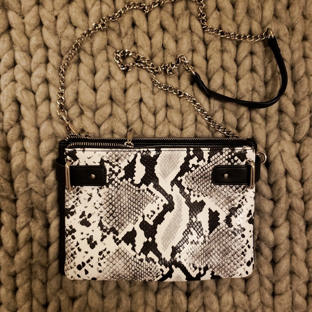 Animal print leather handbag